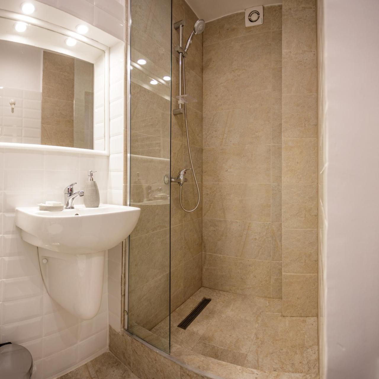 La Garson Apartment Alba Iulia Exterior photo